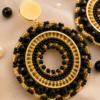 ChatGPT Image 14 ago 2026, 13_35_30 Aros Mandala Negro Y Dorado de Acero y Mostacillas