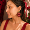 Aros Mandala Rojo & Dorado – Acero Inoxidable y Mostacillas